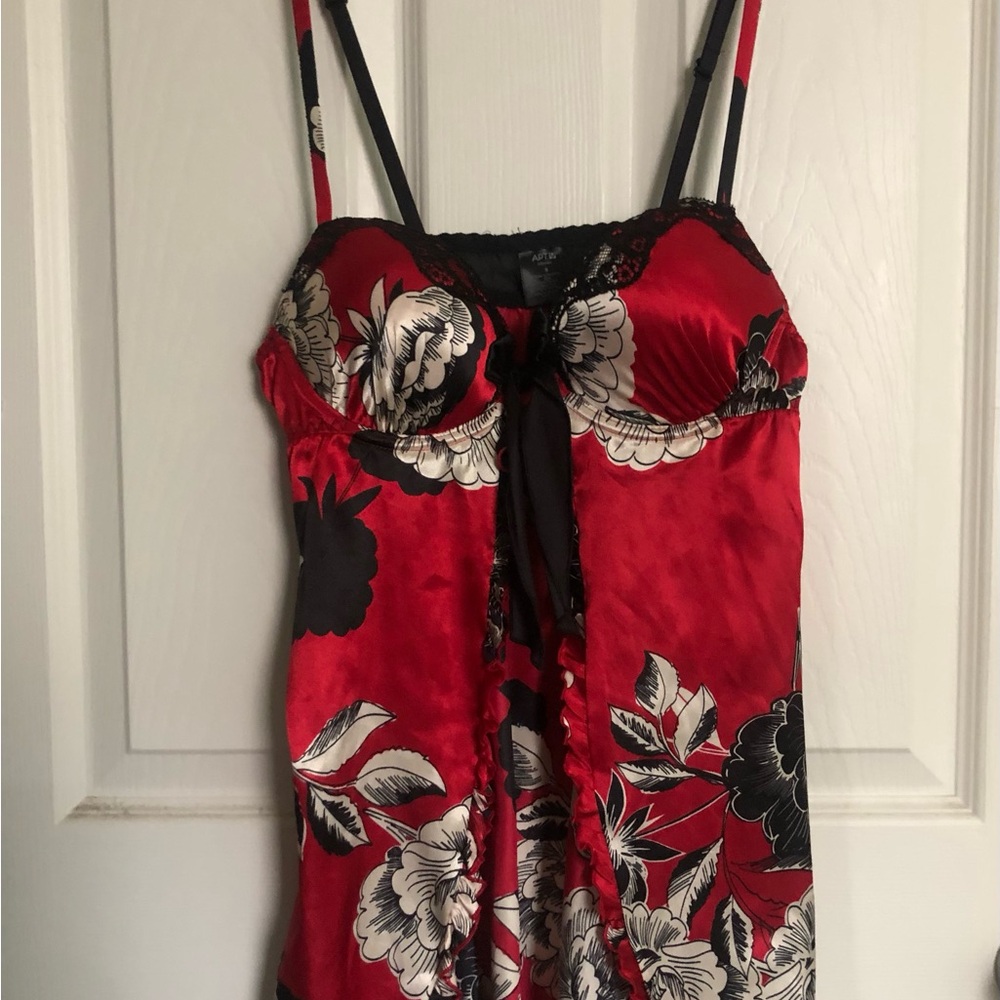Apt. 9 Red and Black Chemise with Satin Finish